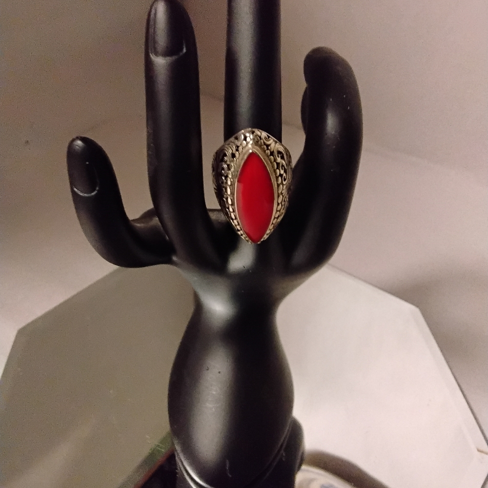 Sterling Silver Ladies Ring with Red Stone Size 6.25